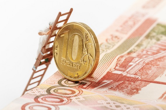 За полгода объем выданной россиянам ипотеки вырос почти в 1,5 раза