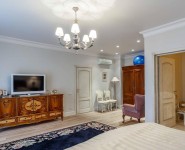 12-комнатная квартира площадью 700 кв.м,  | цена 199 888 777 руб. | www.metrprice.ru