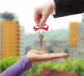 Готовь квартиру летом: где купить жильё, чтобы получить ключи уже будущей зимой?
