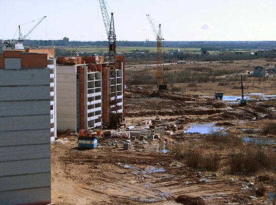 С начала года в Москве инвесторы построили около 2,4 млн кв. м жилья