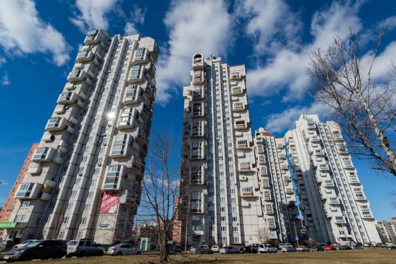 На одну зарплату в Москве можно купить 0,39 кв. м жилья – эксперты