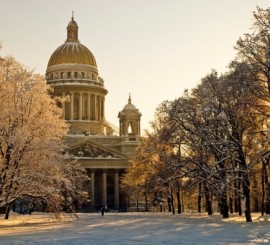 Около 15% сделок с недвижимостью между жителями Москвы и Санкт-Петербурга связаны с карьерой