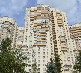 Впервые за 3 года доля массового жилья в Москве приблизилась к 50%