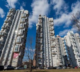 На одну зарплату в Москве можно купить 0,39 кв. м жилья – эксперты