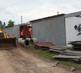 Более 100 самовольно возведенных гаражей снесено на востоке столицы