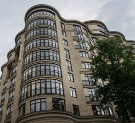 Долларовая стоимость аренды элитного жилья в Москве снизилась на 16%