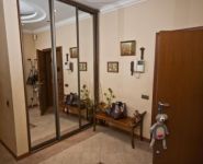 2-комнатная квартира площадью 96.8 кв.м, Короленко ул., 5 | цена 27 000 000 руб. | www.metrprice.ru